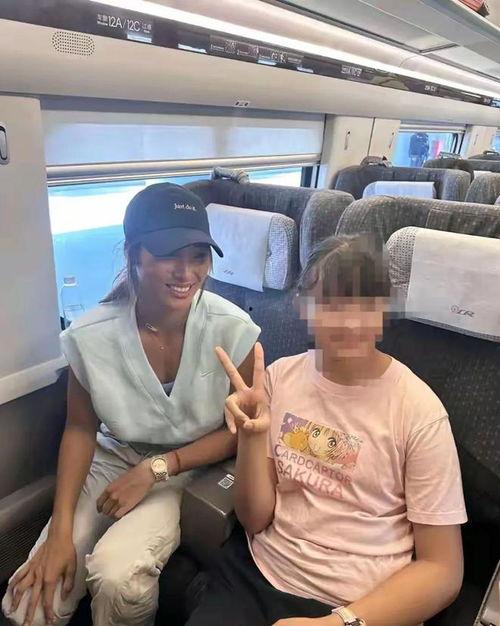 坐高铁的明星,明星们的速度之旅