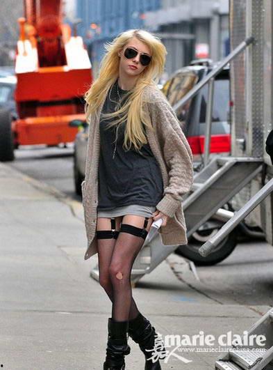 射射熟女丝袜,熟女射射，性感魅力一触即发