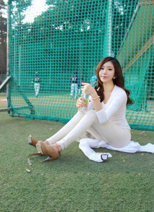 我的新老师在线播放韩国,新老师在线课程带你领略异国风情