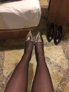 出售原味丝袜高跟鞋