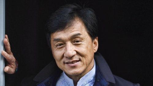 成龙劝学娱乐吃瓜酱,从娱乐吃瓜酱到人生导师的蜕变之路